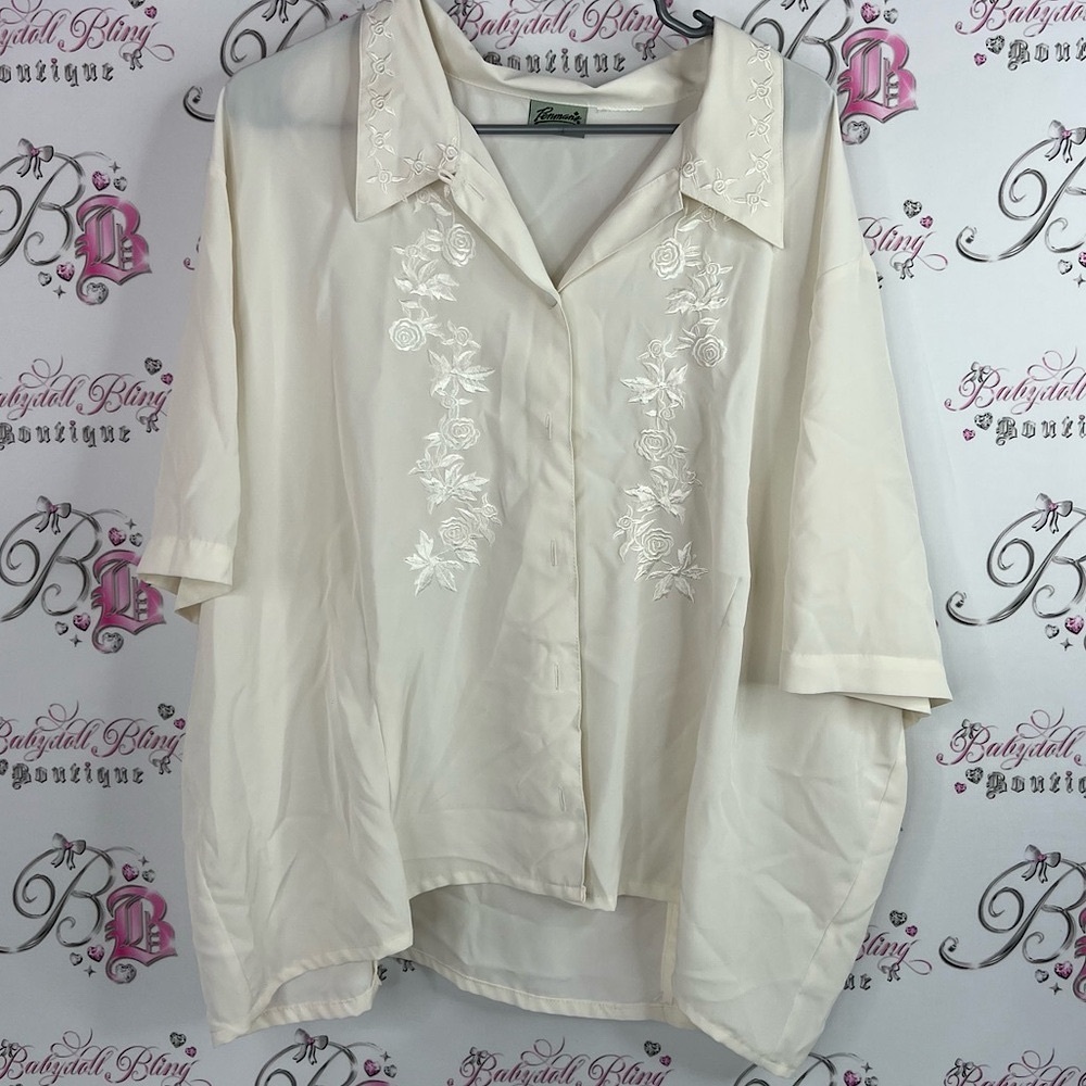 Penmans plus button up embroidery Chic Cream Floral Women's Blouse